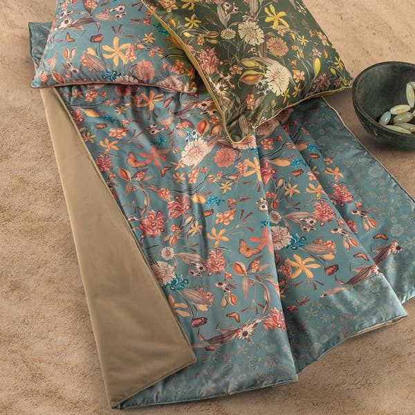 Coperta  Plaid Imbottito per Divano, Poltrona o Letto - Adalia - Profumo - Somma