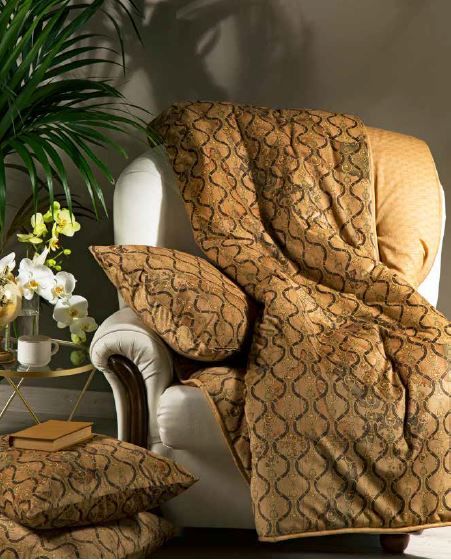 Coperta / Plaid Imbottito in Velluto - Alviero Martini – per Divano, Poltrona o Letto - Geo Morsetto Cuoio